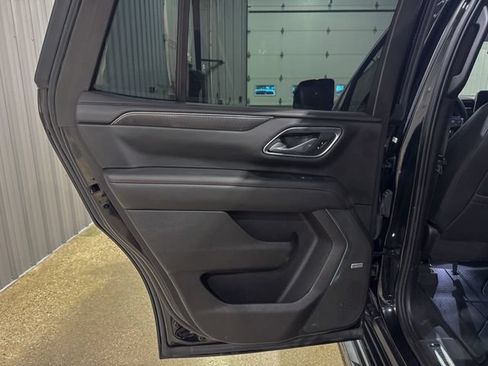 Used 2021 Chevrolet Tahoe RST w/ Luxury Package AWD/4WD image 21