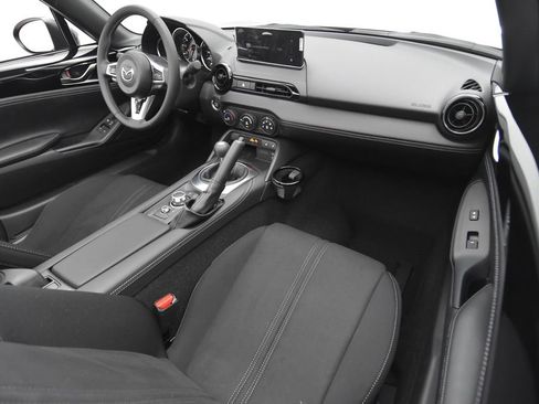 New 2026 MAZDA MX-5 Miata Club w/ Weather Package RWD image 30