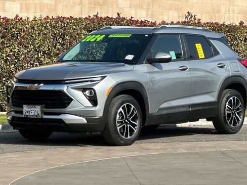Certified 2024 Chevrolet TrailBlazer LT w/ Driver Confidence Package image 8