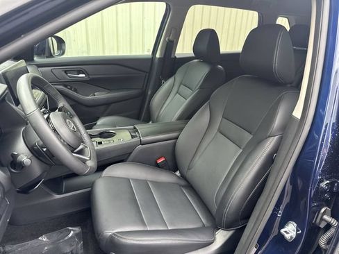 Used 2024 Nissan Rogue SL FWD image 15