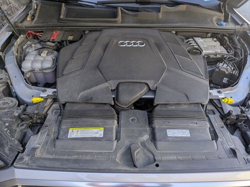 Used 2020 Audi Q7 3.0T Premium w/ Convenience Package image 32