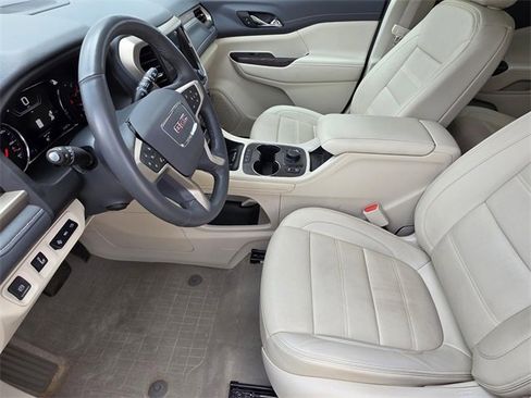 Used 2023 GMC Acadia Denali w/ Denali Ultimate Package image 6