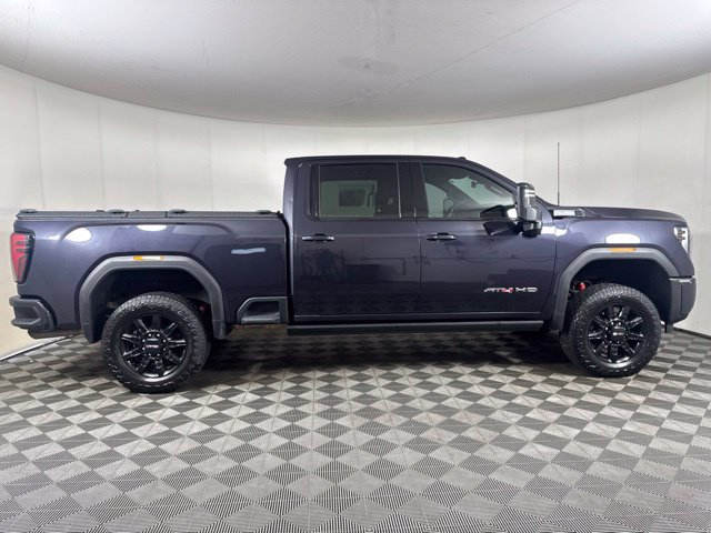 Used 2024 GMC Sierra 2500 AT4 w/ AT4 Premium Plus Package AWD/4WD image 2