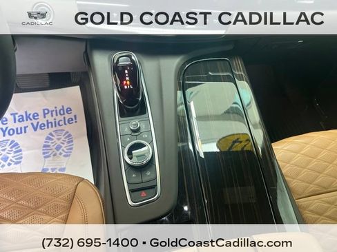 Used 2024 Cadillac Escalade Sport w/ LPO, ONYX Package AWD/4WD image 32