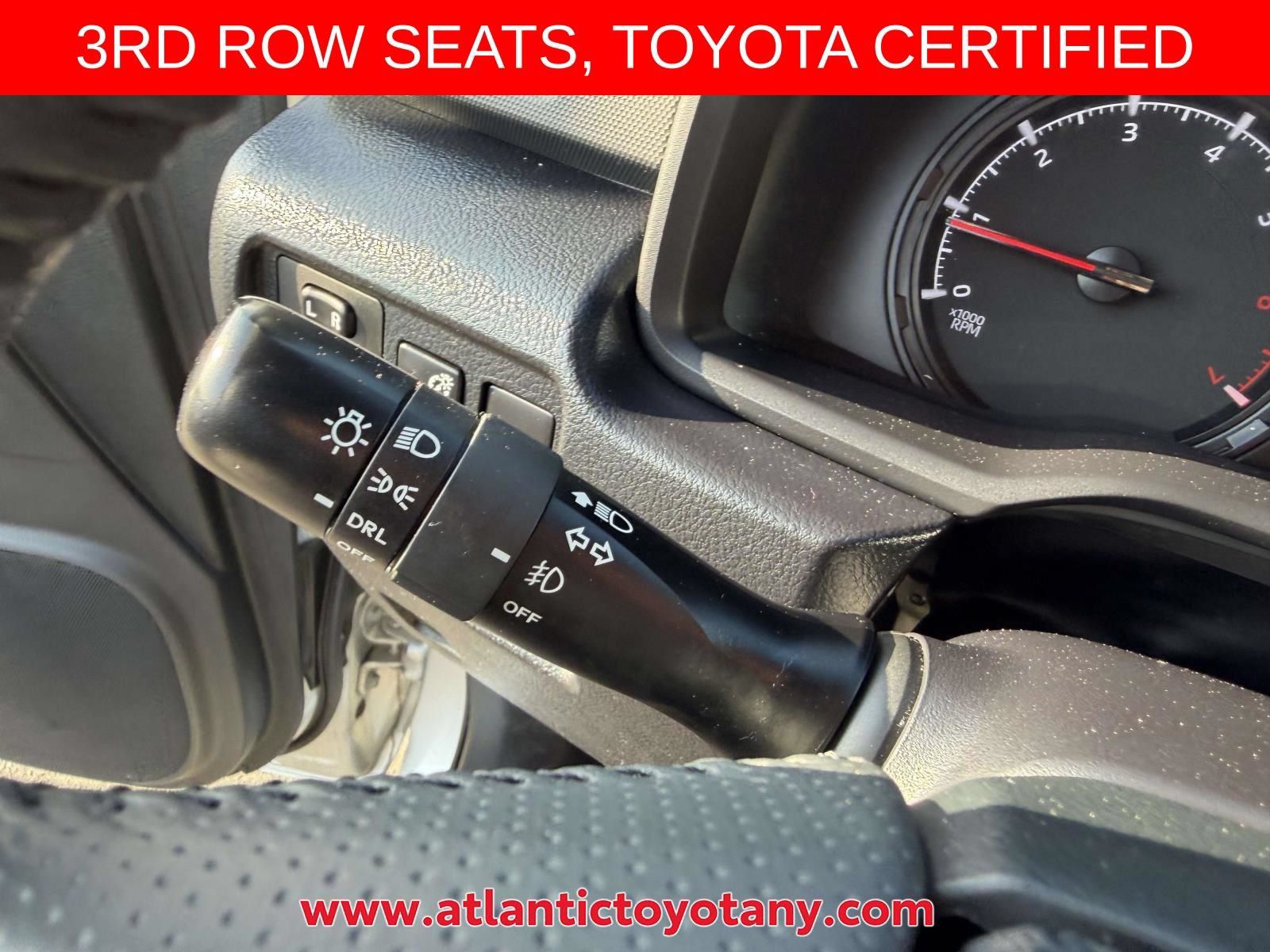 Certified 2024 Toyota 4Runner SR5 AWD/4WD image 32