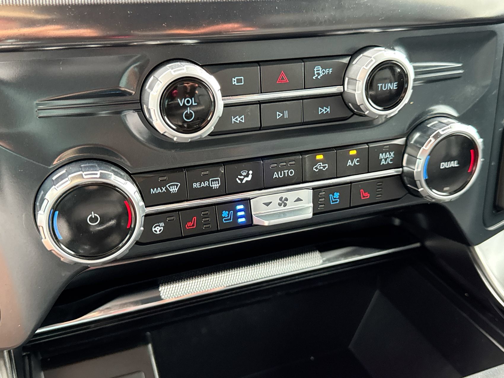 Used 2026 Ford F150 Lariat AWD/4WD image 19