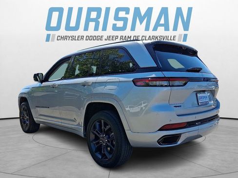 Used 2023 Jeep Grand Cherokee 30th Anniversary AWD/4WD image 4