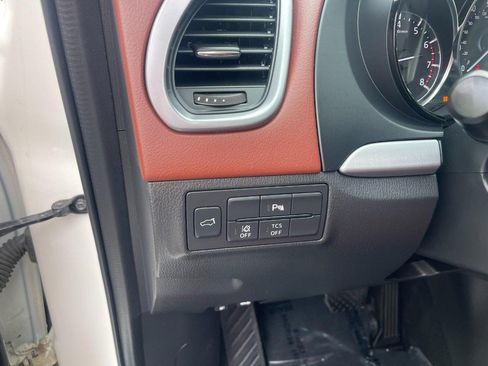 Used 2018 MAZDA CX-9 Signature AWD/4WD image 28