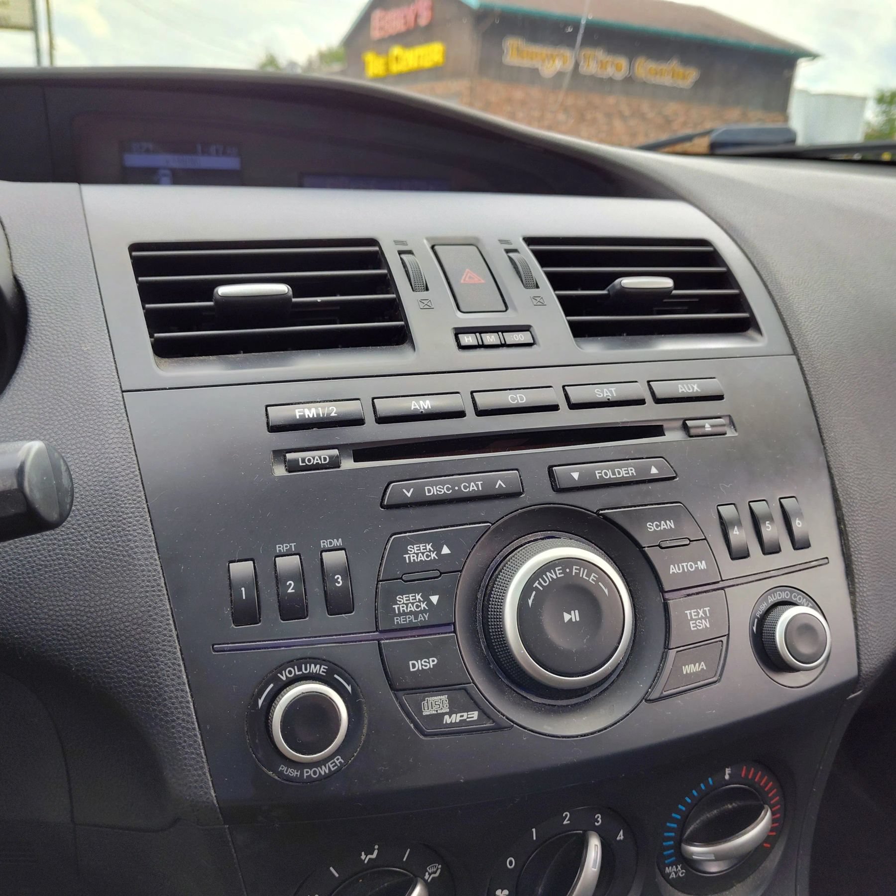 Used 2012 MAZDA MAZDA3 s Touring FWD image 15