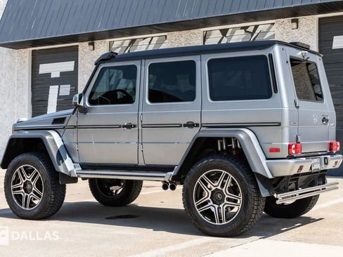 Used 2018 Mercedes-Benz G 550 Squared image 11