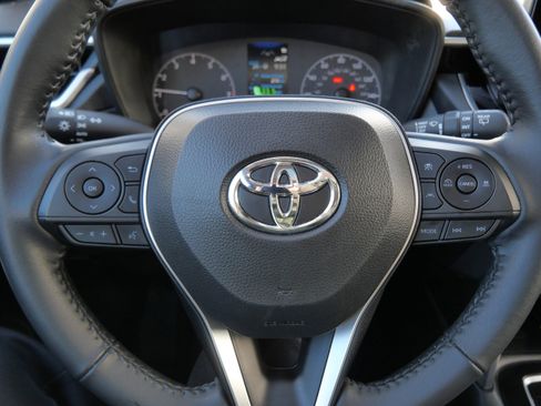 Certified 2023 Toyota Corolla Cross LE image 26