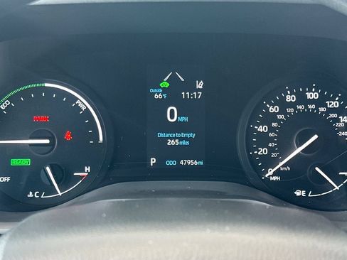 Certified 2024 Toyota Sienna LE AWD/4WD image 30