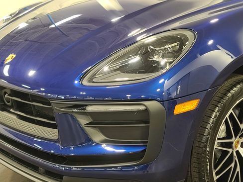 New 2026 Porsche Macan AWD/4WD image 32