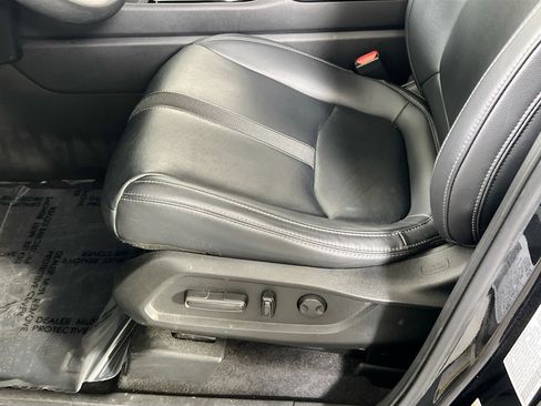 Used 2023 Honda Pilot EX-L image 18