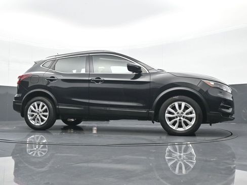 Used 2020 Nissan Rogue Sport SV image 22