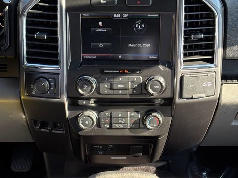 Used 2015 Ford F150 XLT w/ Equipment Group 302A Luxury image 24