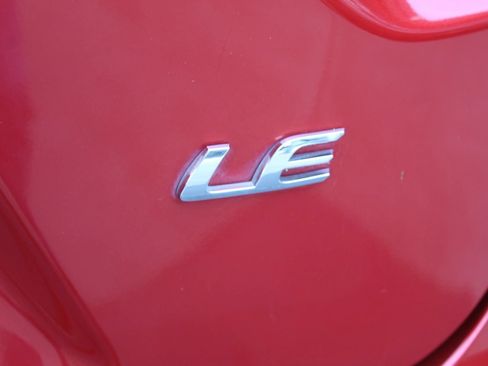 Used 2021 Toyota Corolla LE FWD image 30