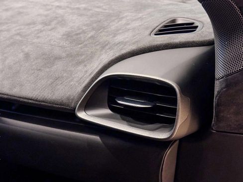 New 2026 McLaren Artura image 28