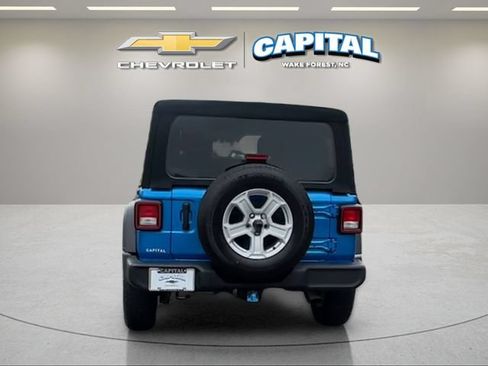 Used 2022 Jeep Wrangler Unlimited Sport AWD/4WD image 4