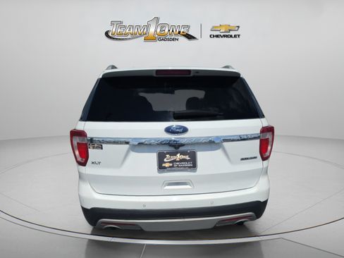 Used 2016 Ford Explorer XLT w/ Equipment Group 202A FWD image 7
