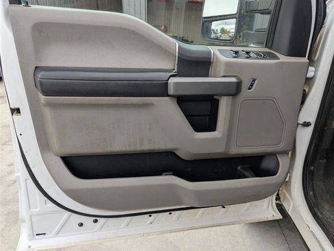 Used 2017 Ford F350 XLT AWD/4WD image 14