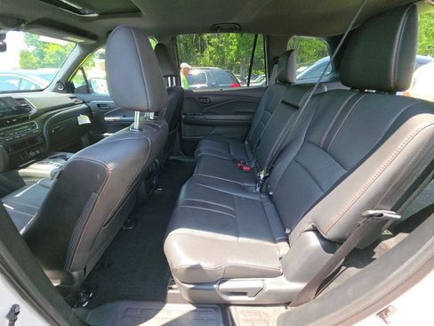 Used 2023 Honda Passport TrailSport image 19