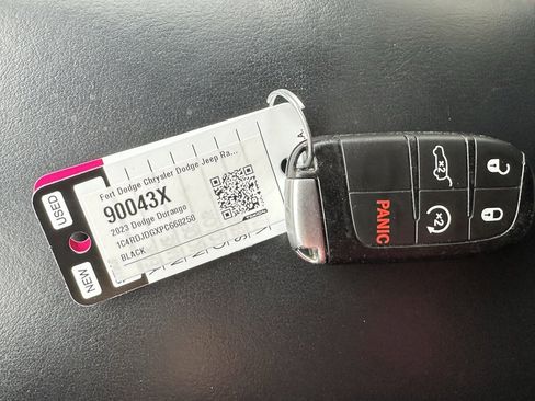 Used 2023 Dodge Durango GT image 36