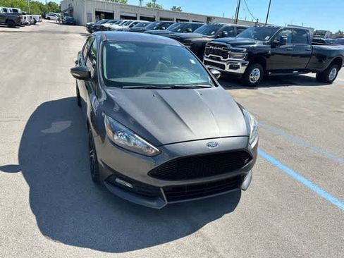 Used 2016 Ford Focus ST FWD image 23