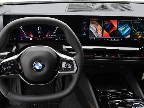 New 2026 BMW 530i RWD image 15