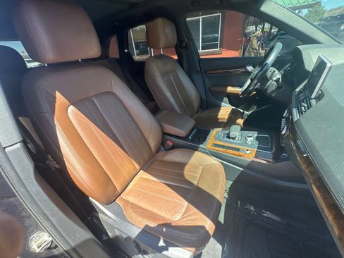 Used 2018 Audi Q5 2.0T Premium Plus w/ Premium Plus Package AWD/4WD image 19