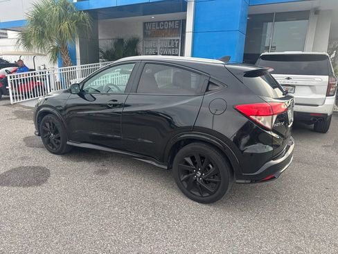 Used 2022 Honda HR-V Sport image 2