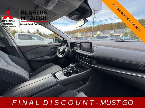 Used 2021 Nissan Rogue S image 14