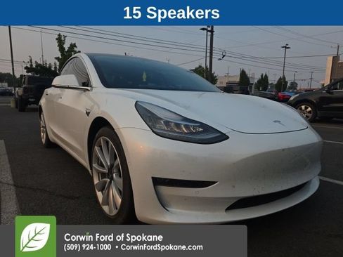Used 2018 Tesla Model 3 Long Range RWD image 2