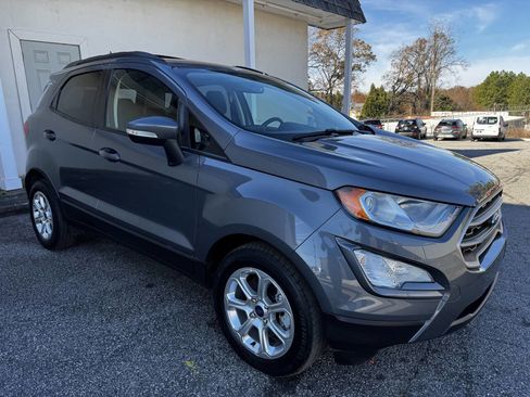 Used 2018 Ford EcoSport SE image 4