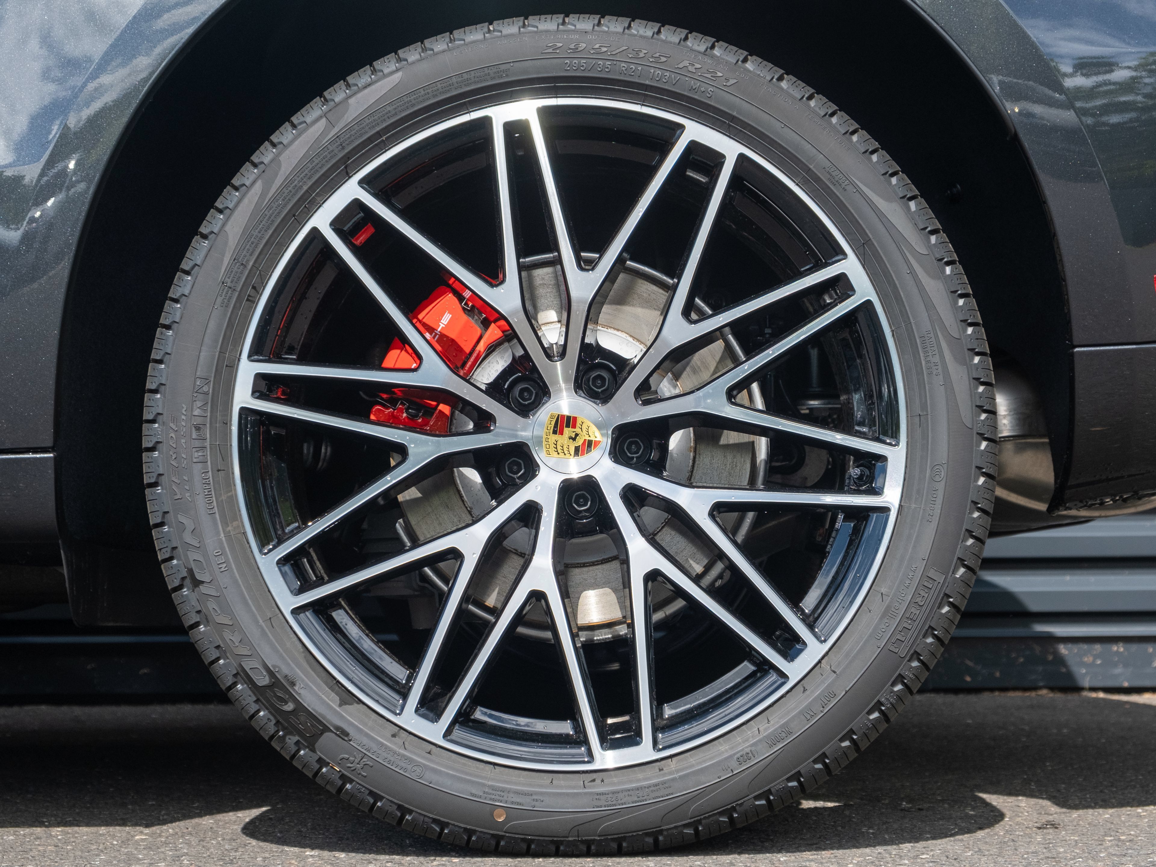 New 2026 Porsche Macan S AWD/4WD image 13