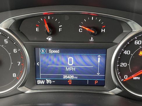 Used 2023 GMC Acadia SLE w/ Driver Convenience Package image 29