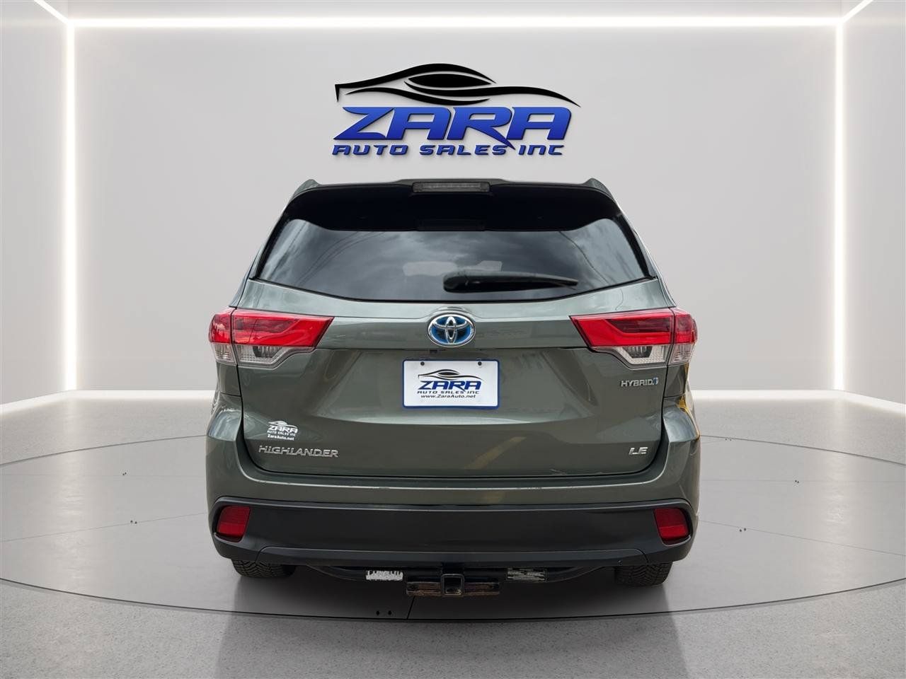 Used 2017 Toyota Highlander LE AWD/4WD image 6