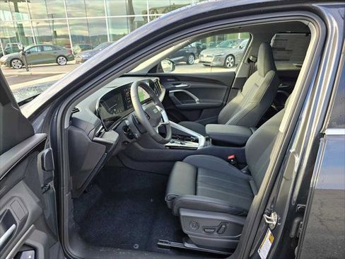 New 2025 Audi Q5 Prestige image 22