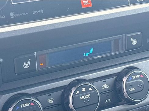 Used 2019 Toyota Tacoma TRD Off-Road w/ TRD Premium Off Road Package image 21