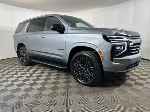 Used 2025 Chevrolet Tahoe LT w/ Comfort Package image 10