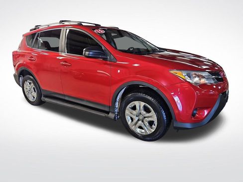 Used 2015 Toyota RAV4 LE AWD/4WD image 8