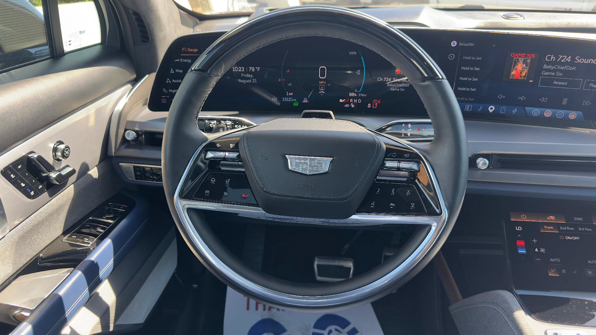Used 2026 Cadillac Vistiq Premium Luxury AWD/4WD image 11