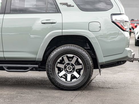 Used 2023 Toyota 4Runner TRD Off-Road Premium w/ Off Road Premium Plus Package AWD/4WD image 7