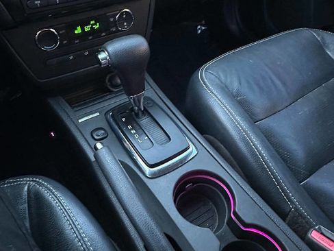 Used 2009 Ford Fusion SEL image 16