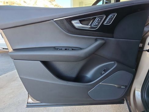 Used 2019 Audi Q7 3.0T Premium Plus w/ Premium Plus Package AWD/4WD image 23
