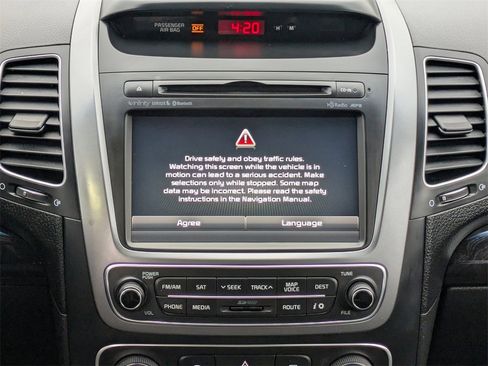 Used 2014 Kia Sorento LX w/ Touring Package (LX) image 16