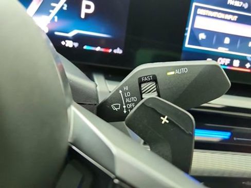 Used 2024 BMW 530i image 44