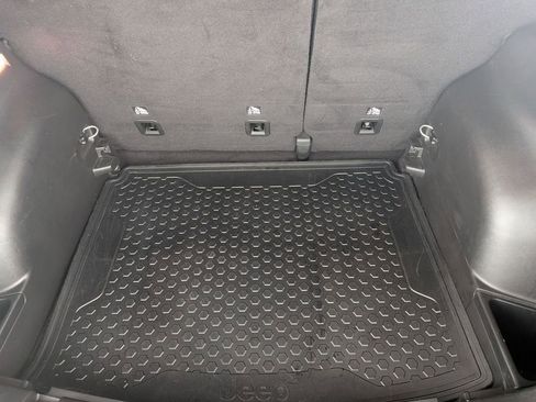 Certified 2022 Jeep Compass Altitude w/ Convenience Group image 26