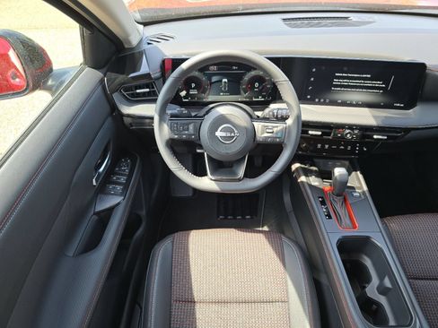 Used 2026 Nissan Kicks SR w/ Cold Weather Package AWD/4WD image 27