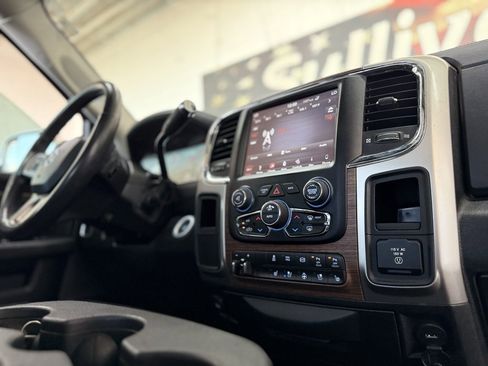 Used 2018 RAM 2500 Laramie image 49